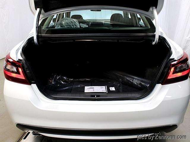 Nissan Altima 2017 photo 20